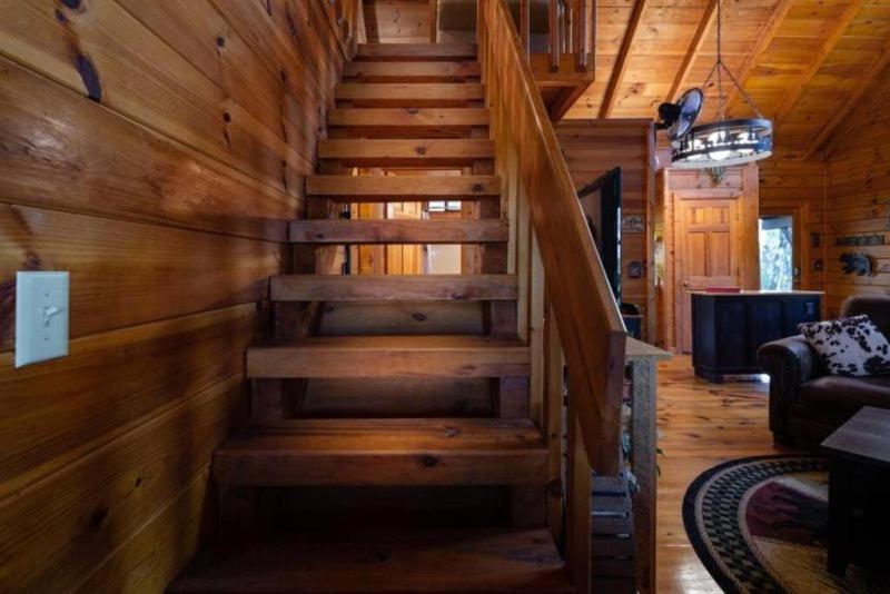 Mountain Time Cabin, Hot Tub, Fire Pit, Fireplace Villa Blue Ridge Exterior photo
