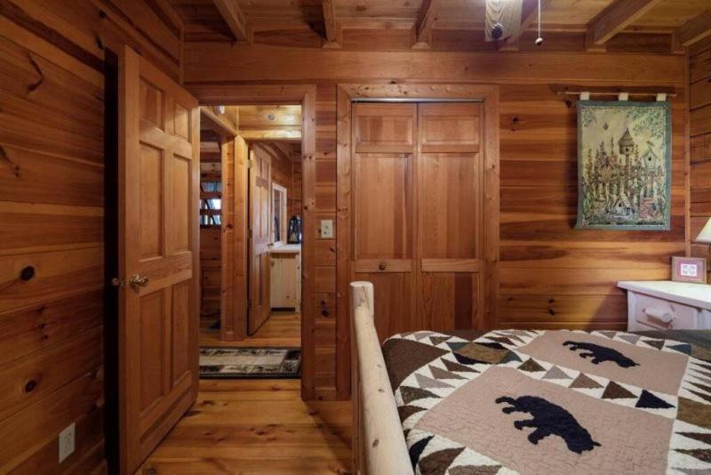 Mountain Time Cabin, Hot Tub, Fire Pit, Fireplace Villa Blue Ridge Exterior photo