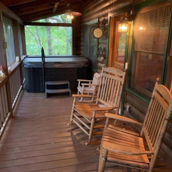 Mountain Time Cabin, Hot Tub, Fire Pit, Fireplace Villa Blue Ridge Exterior photo
